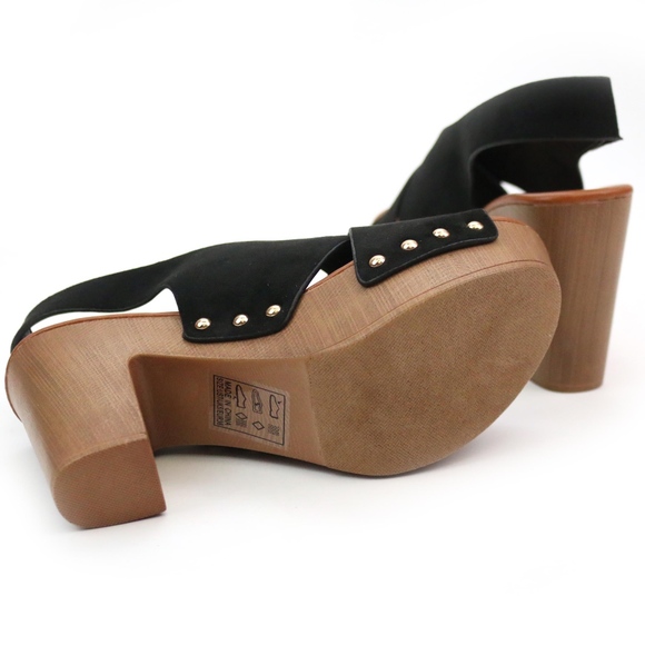 Qupid Farris Black Suede Platform Heels NEW! - Picture 6 of 8